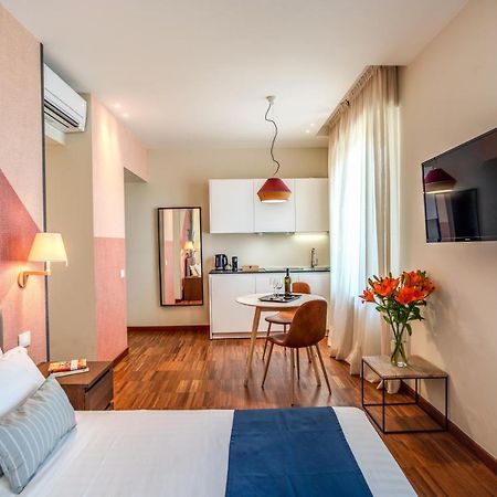 Milhouse Suites Duomo Мілан Екстер'єр фото